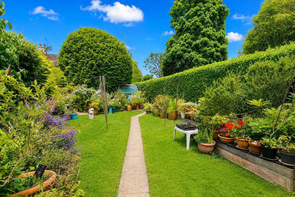 Property photo 3 of 25 Garden B.Png