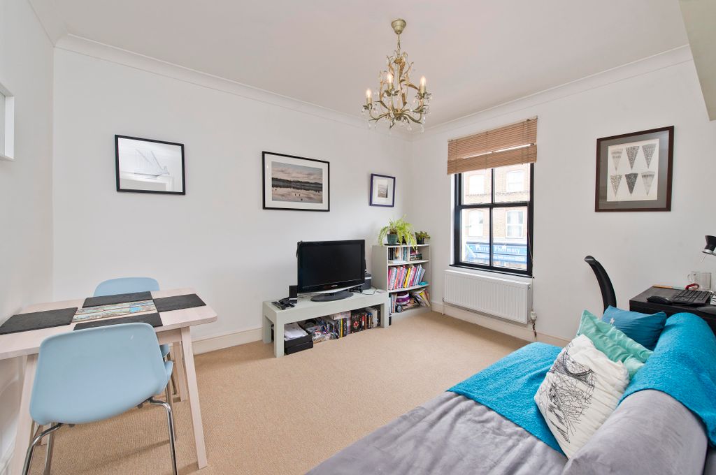 Property photo 1 of 5 A085i00000L97Pnaaz_Bgo080105_07.Jpg