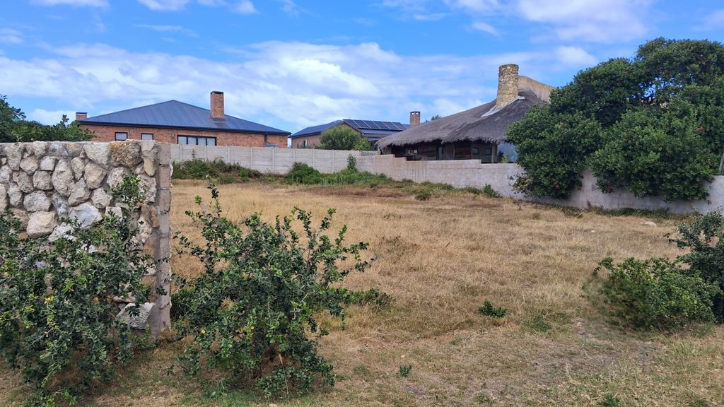 Property photo 2 of 8