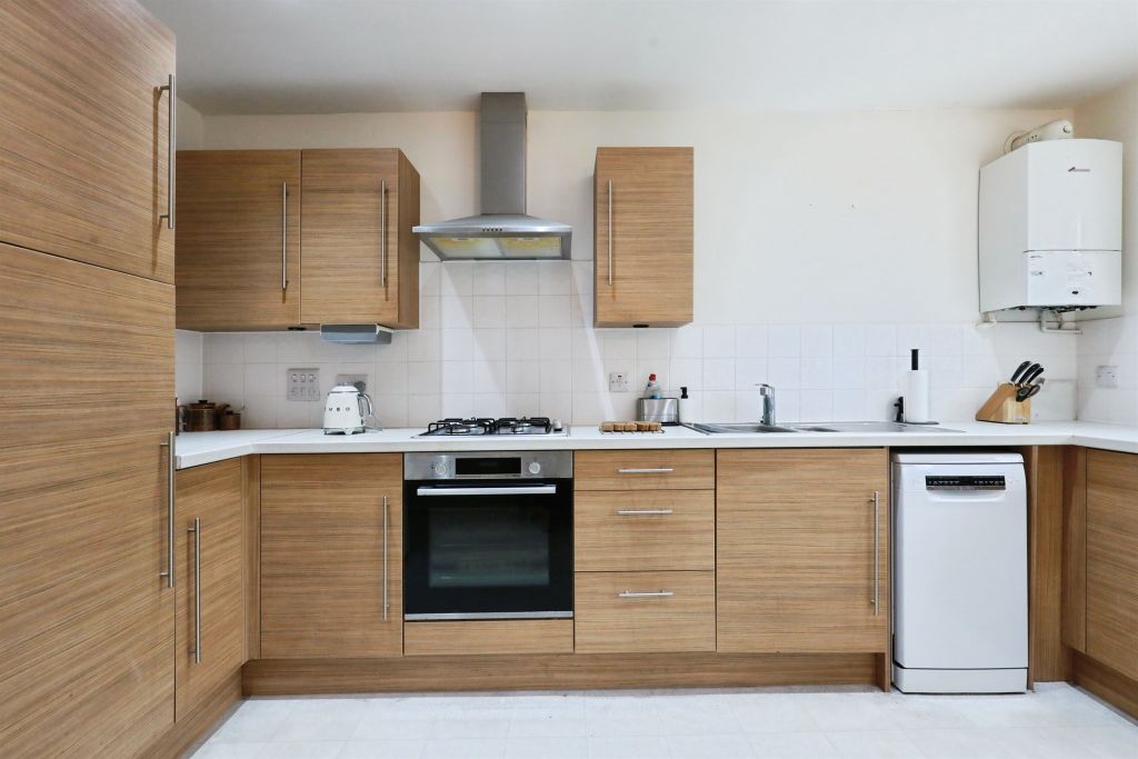 Property photo 3 of 16