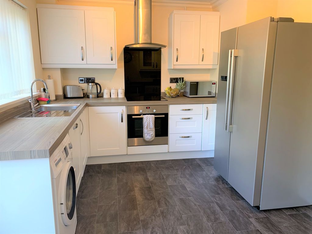 Property photo 2 of 13 2