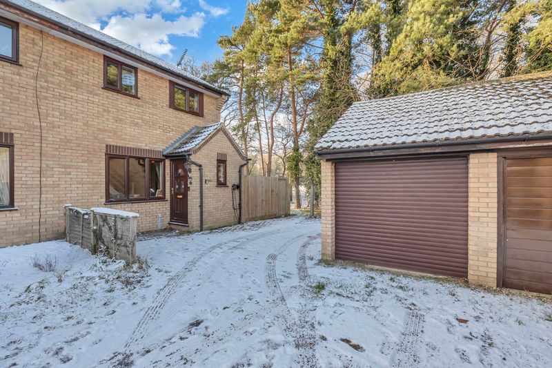 Property photo 1 of 16 Front