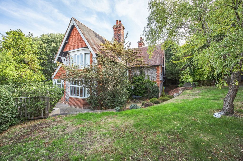Property photo 1 of 15