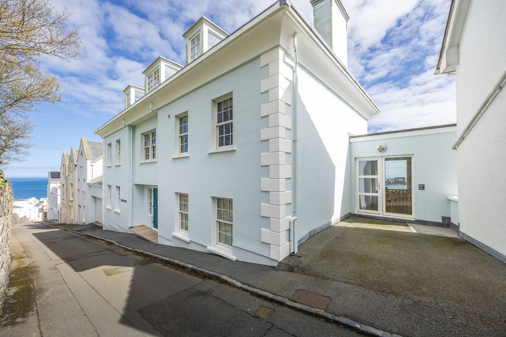 Property photo 2 of 47 Picture No. 46