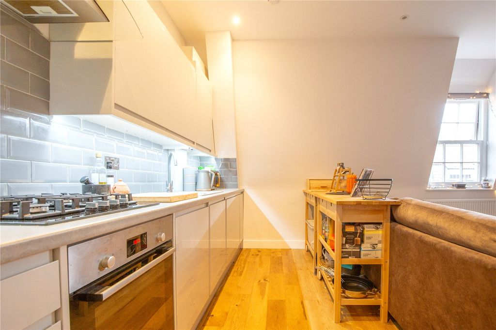 Property photo 2 of 14 Picture No. 03