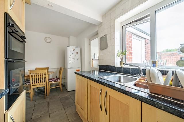 Property photo 2 of 13 Kitchen
