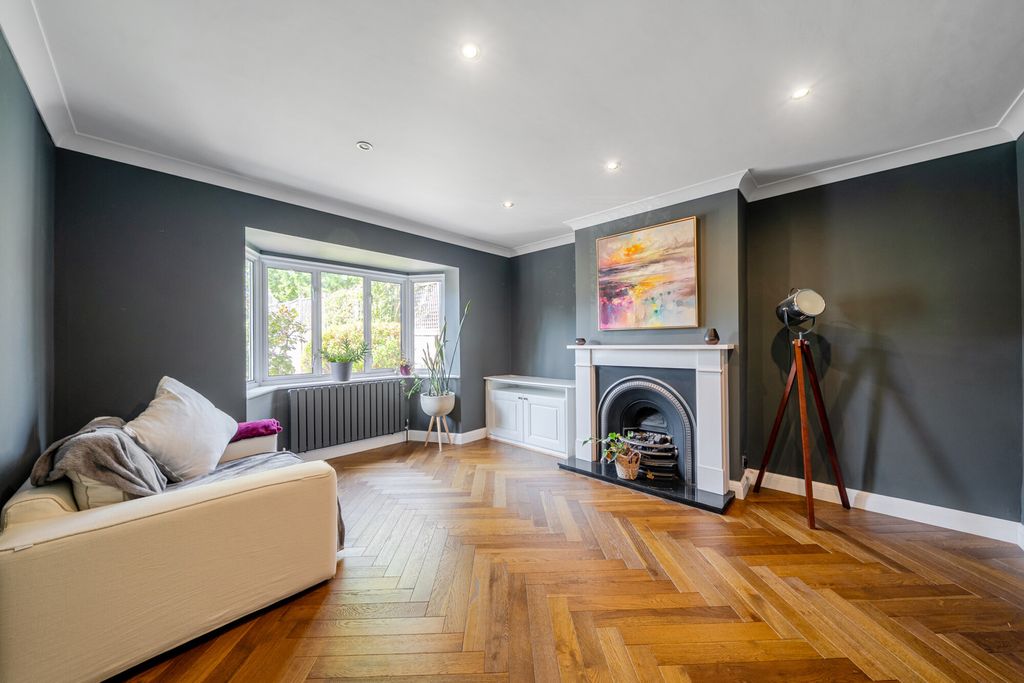 Property photo 2 of 20 1498154-2-6A69Da8...