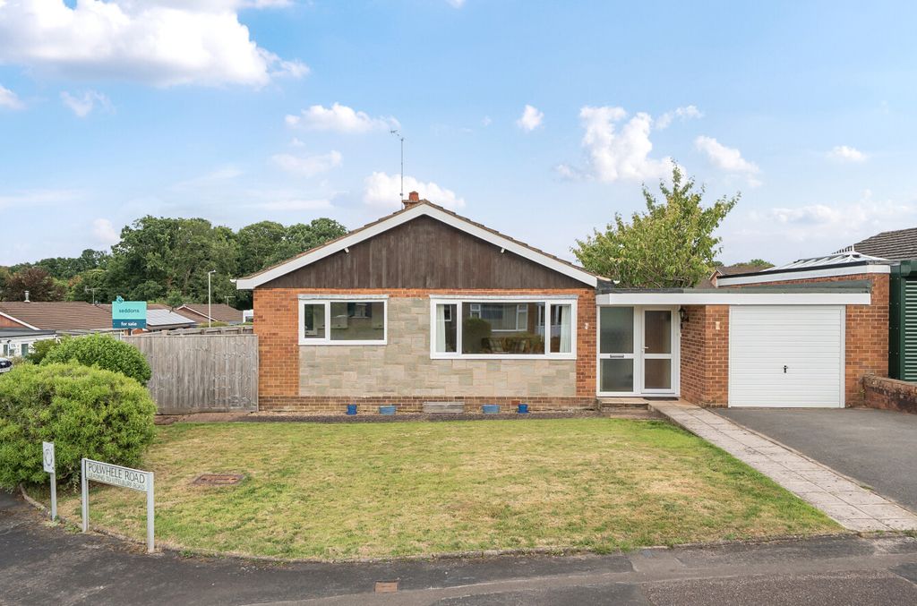 Property photo 1 of 18 Tiverton, Seddons