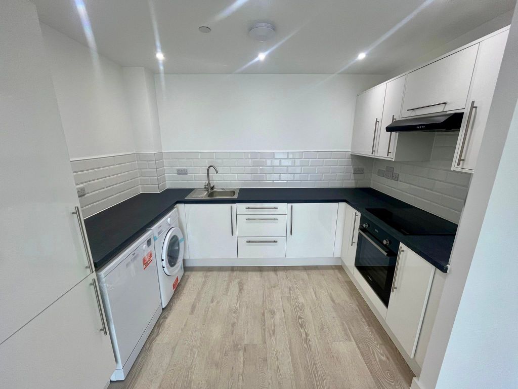 Property photo 2 of 9 Kitchen