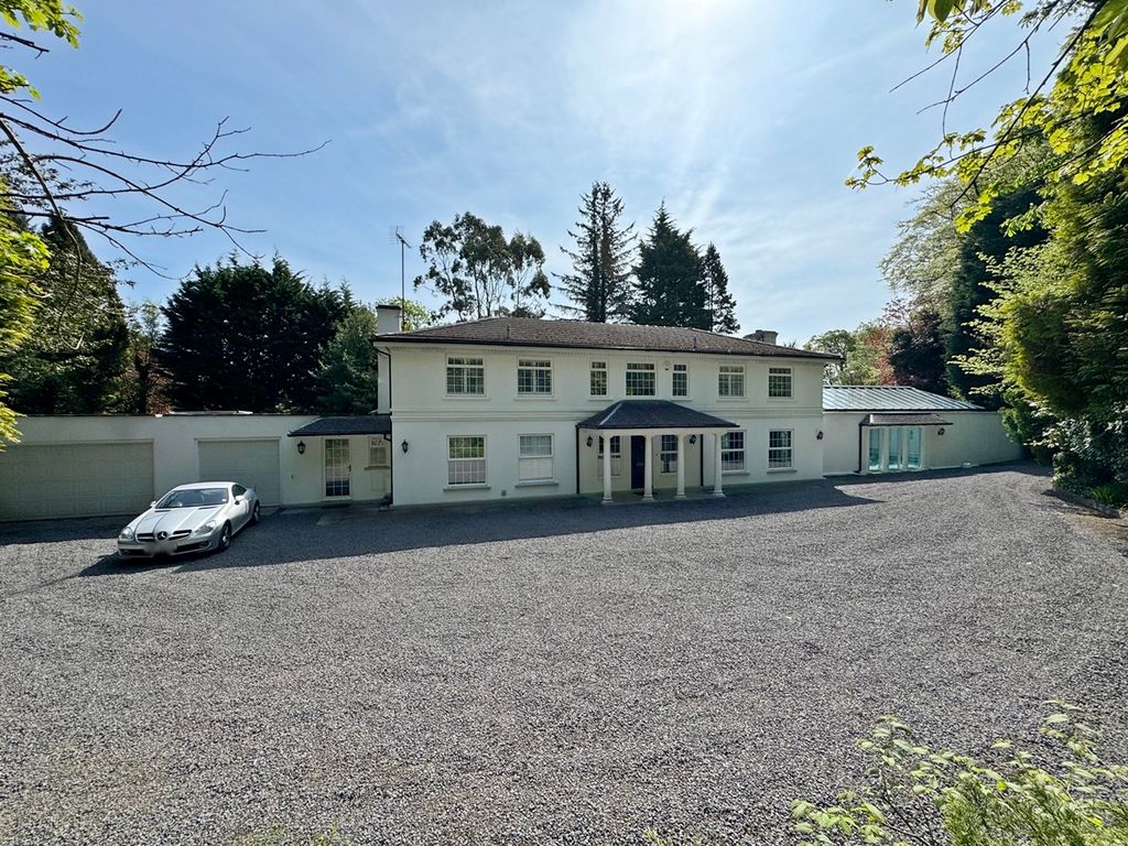 Property photo 2 of 44