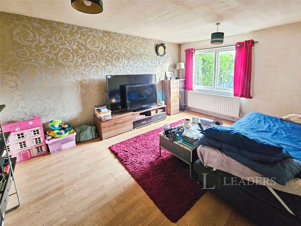 Property photo 2 of 14 Picture No. 18