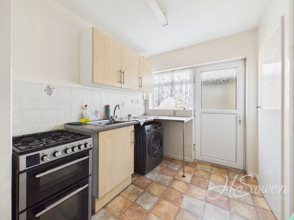 Property photo 3 of 13 Photo 6