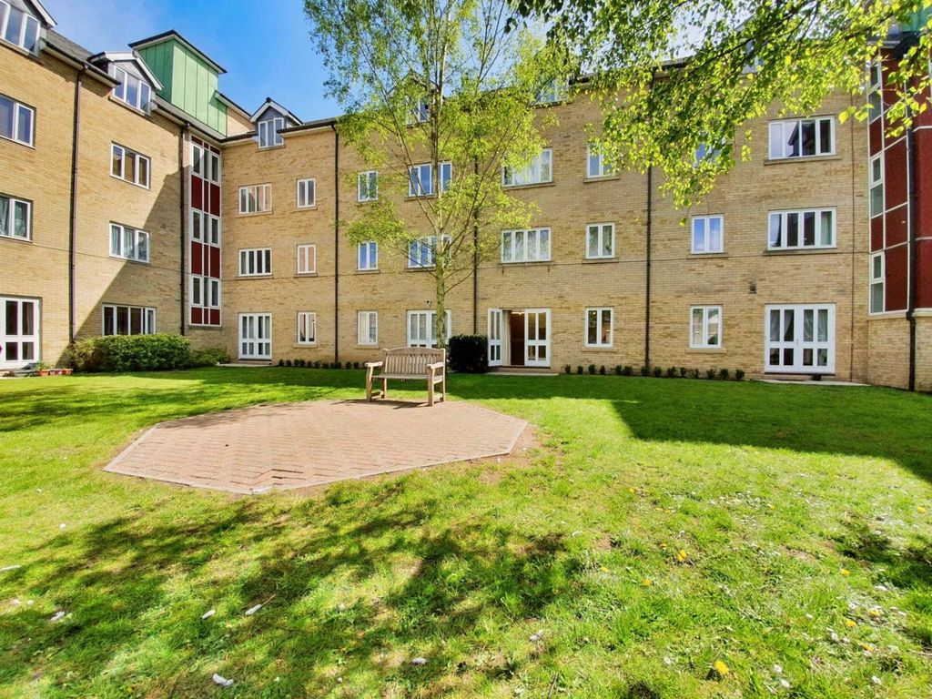 Property photo 1 of 12