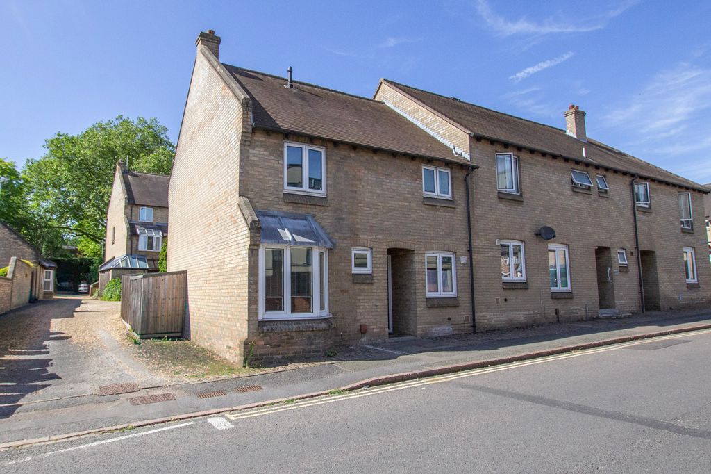 Property photo 1 of 15 Front