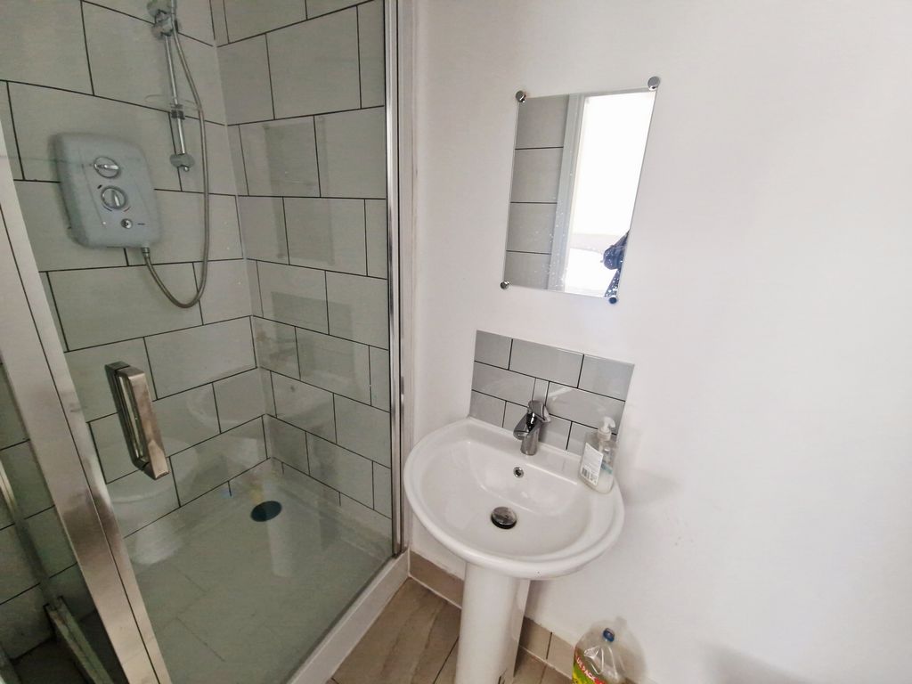 Property photo 3 of 8 Photo 3