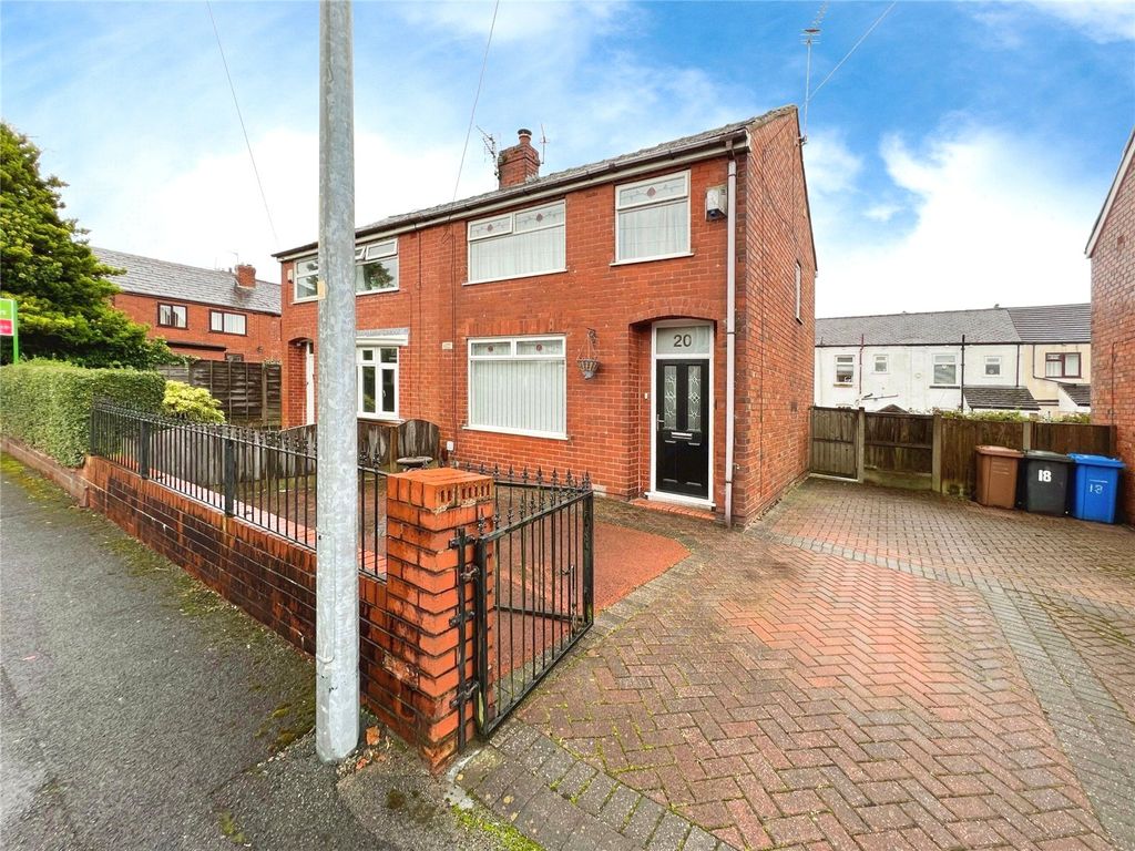 Property photo 1 of 12 Picture No. 02