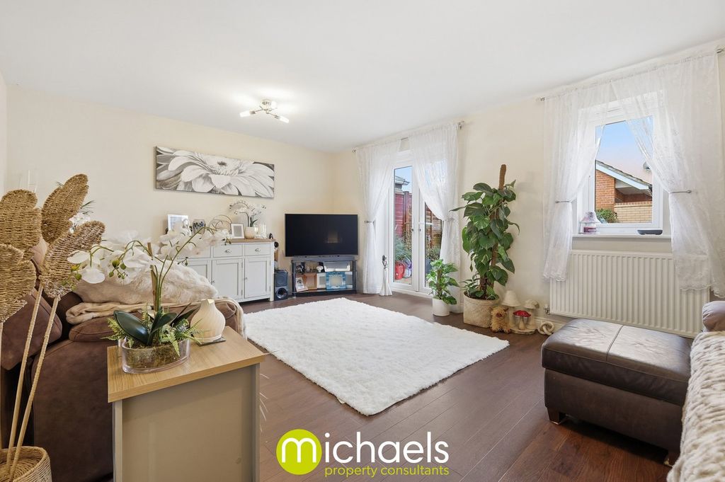 Property photo 3 of 24