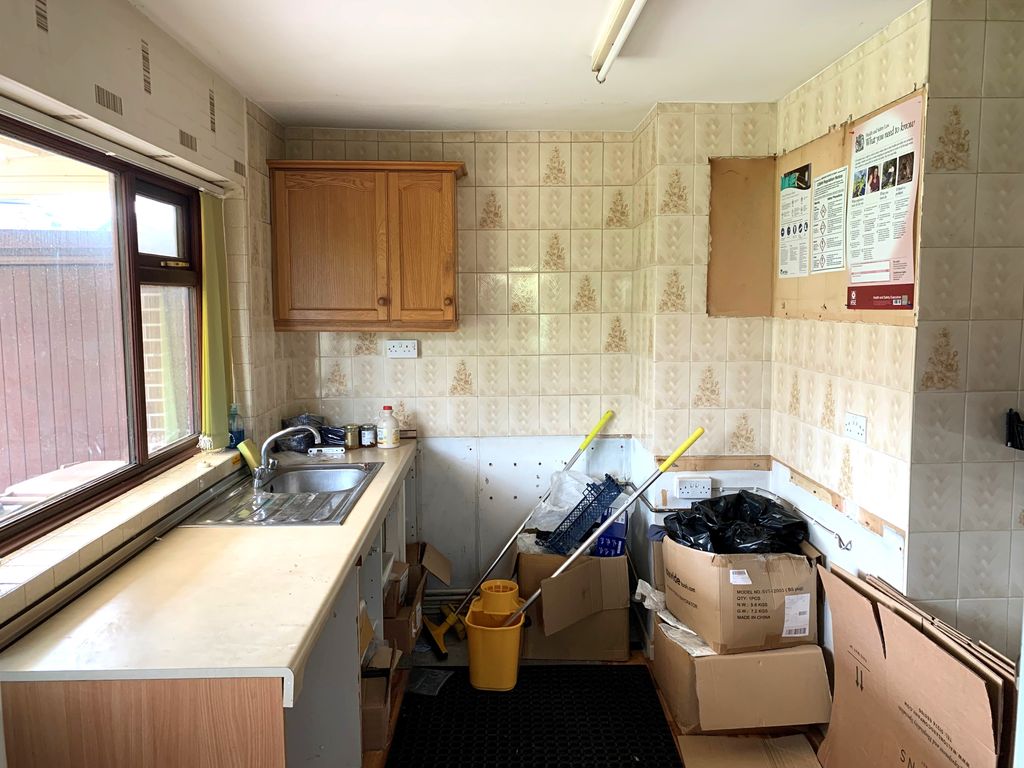 Property photo 3 of 12 E6