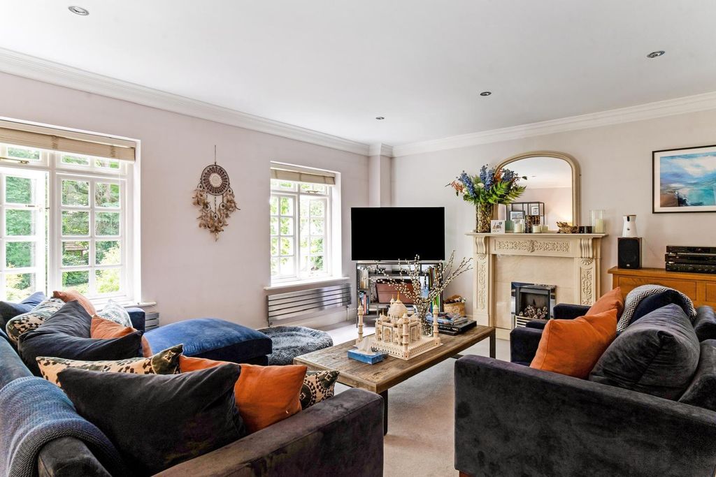 Property photo 3 of 10 5.Jpg