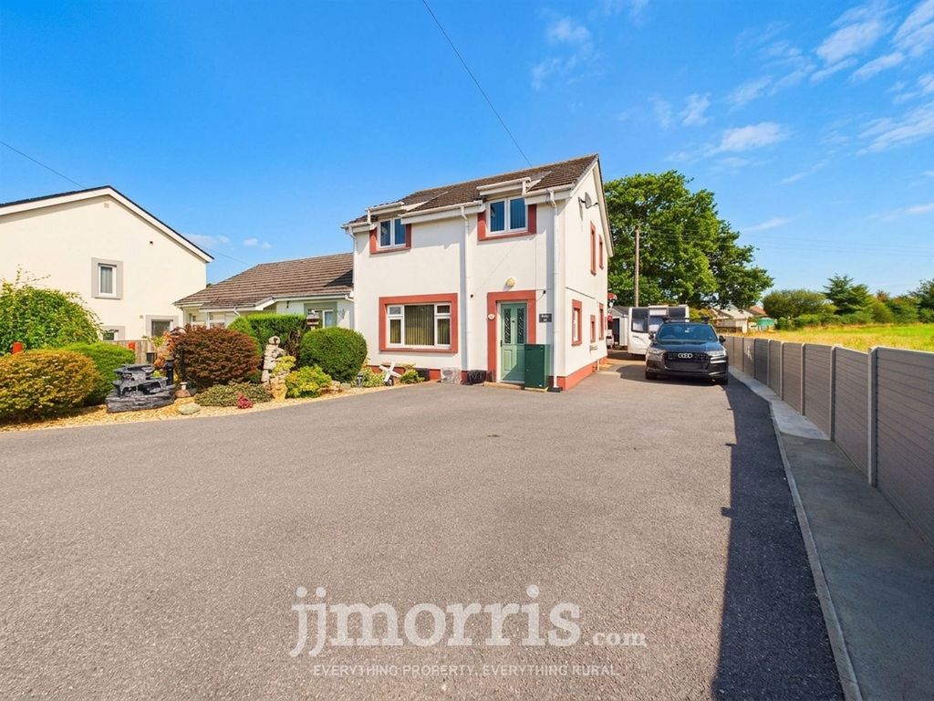 Property photo 1 of 35