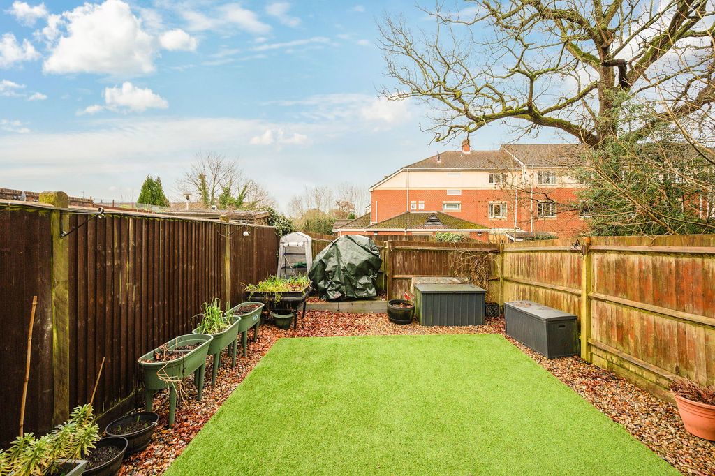 Additional image 13 of 2 bed end terrace house for saleCrowhurst Mead, Godstone RH9
