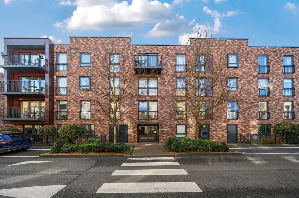 Property photo 1 of 9 Davidson Frost-Wellings, Dfw, Madeleine Court, Sta