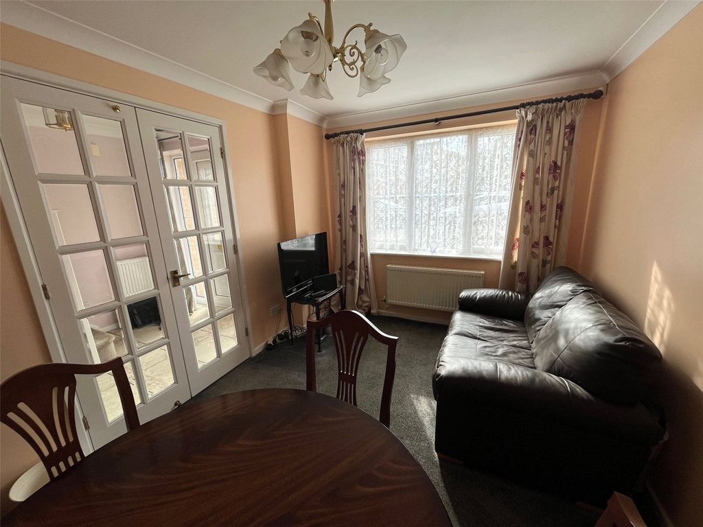 Property photo 3 of 27 Picture No. 06