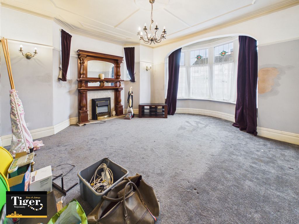 Property photo 3 of 16 Cam02176G0-Pr0820-Still002