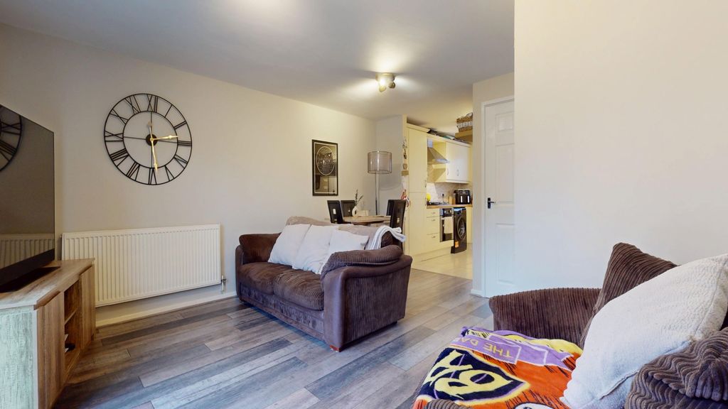 Property photo 3 of 19 4811062