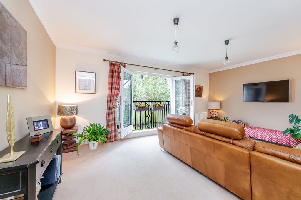 Property photo 2 of 19