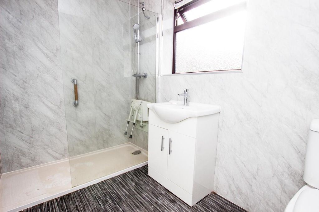 Property photo 3 of 12 Photos (1).Jpg