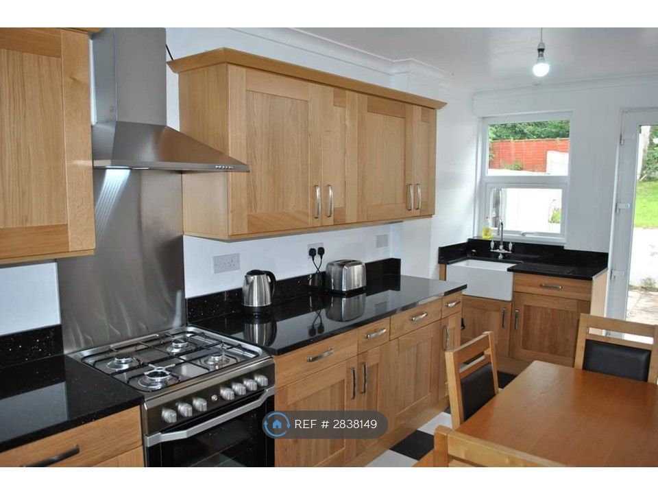 Property photo 2 of 13 Kitchen