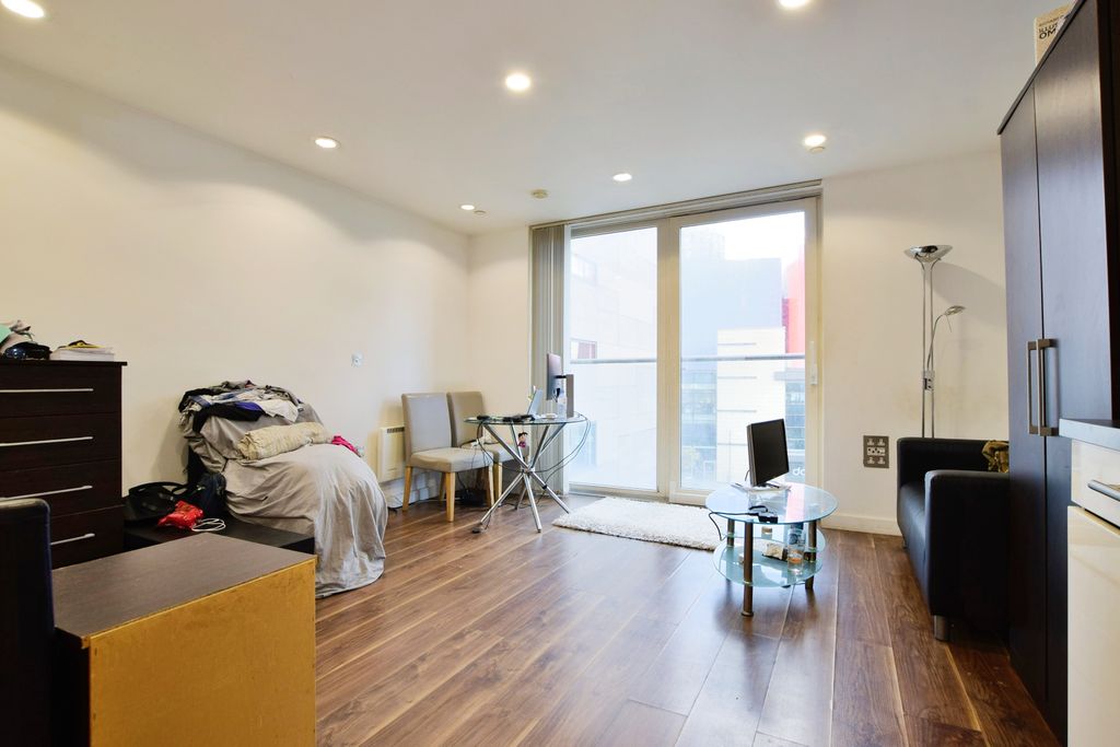Property photo 3 of 16 Photography