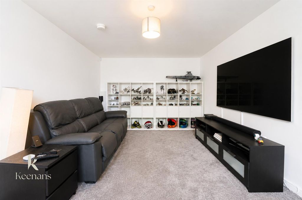 Property photo 2 of 23 16-04.Jpg