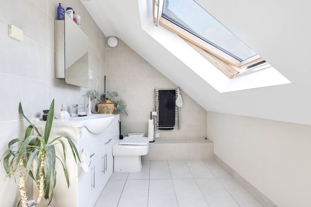 Additional image 34 of 8 bed flat for sale1&1A 3&3A Haigh Wood Road, Leeds, West Yorkshire LS16