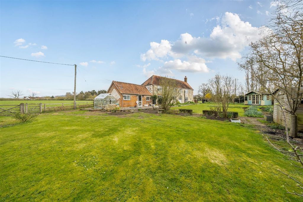 Property photo 2 of 18 Rear Aspect