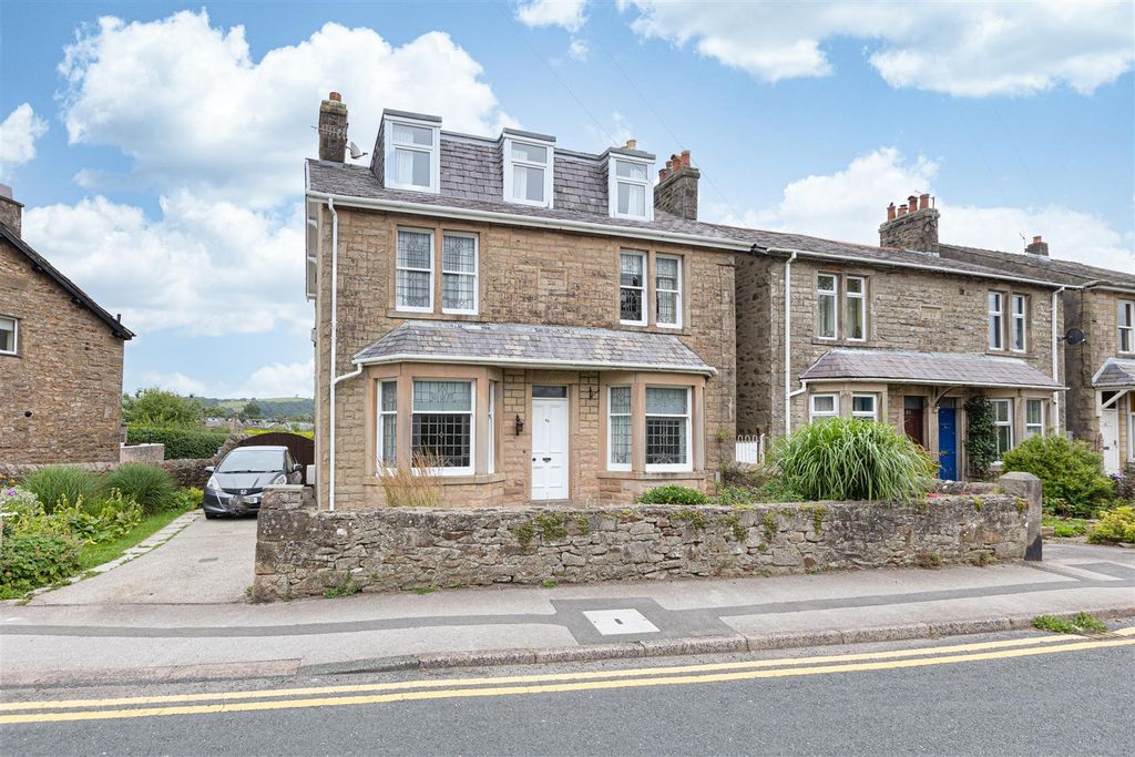 Property photo 1 of 27