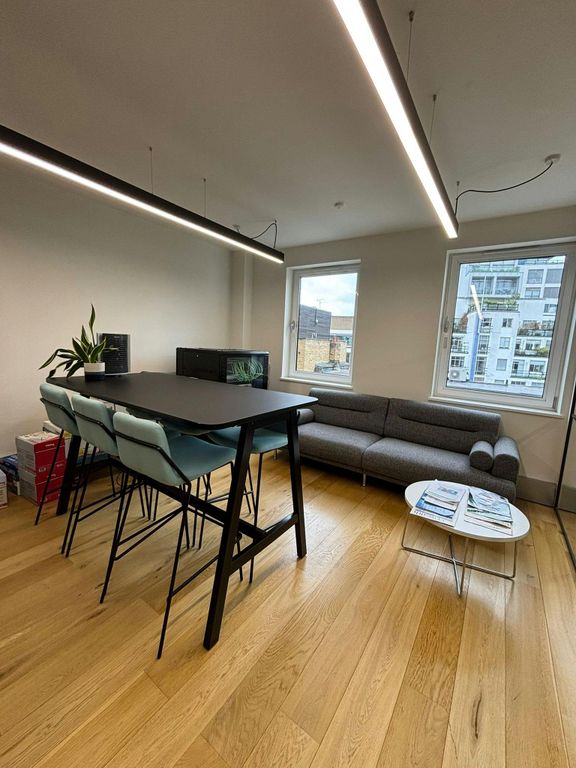 Property photo 3 of 8 Interior 3.Jpg