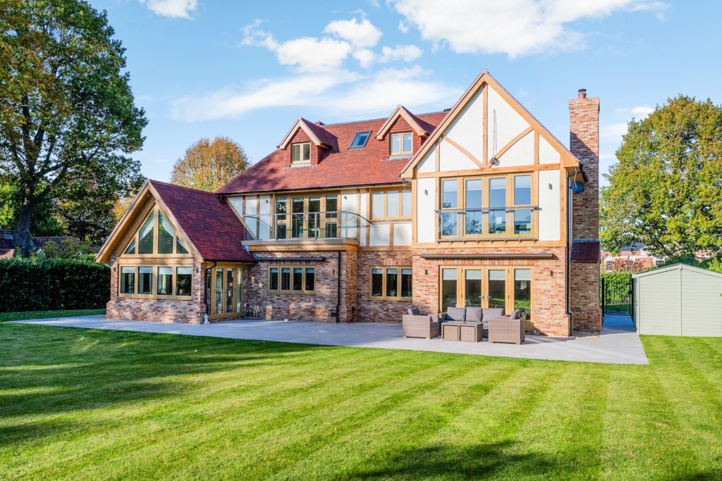 Property photo 1 of 29