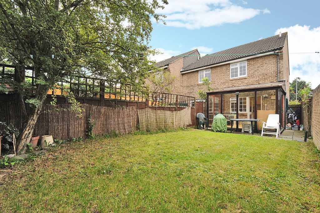 Property photo 3 of 5 Picture No. 10