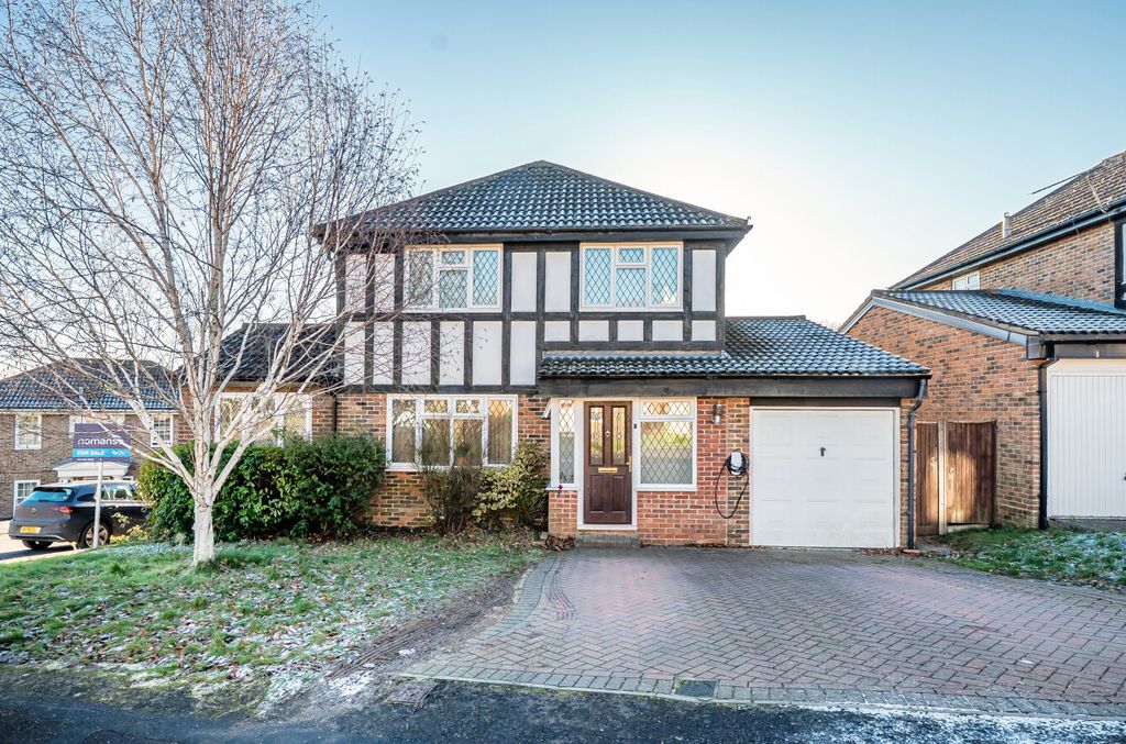 Property photo 1 of 18 1388589-1-695Bc0d...