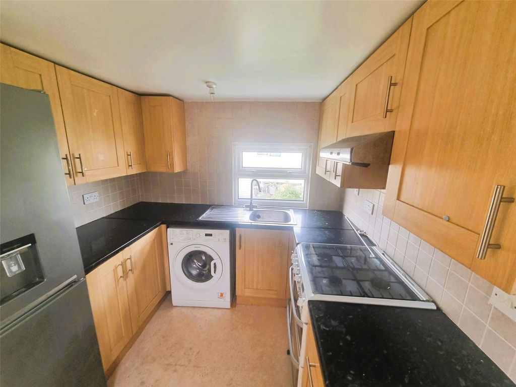 Property photo 3 of 13 Picture No. 14