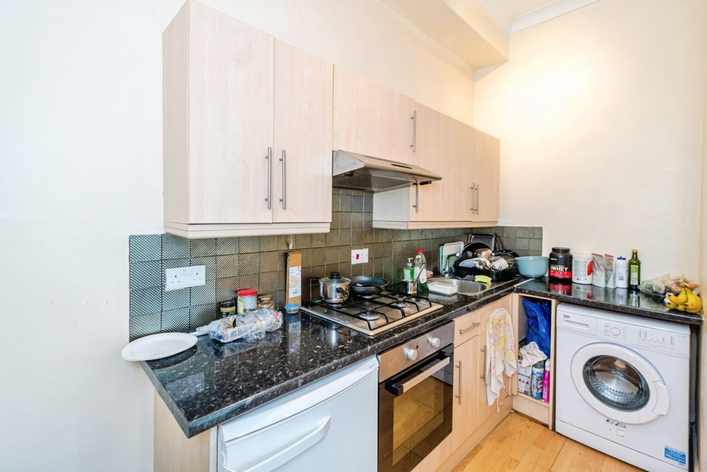 Property photo 2 of 16 Photo