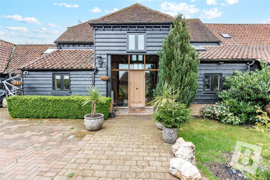 Property photo 3 of 19 Picture No. 04