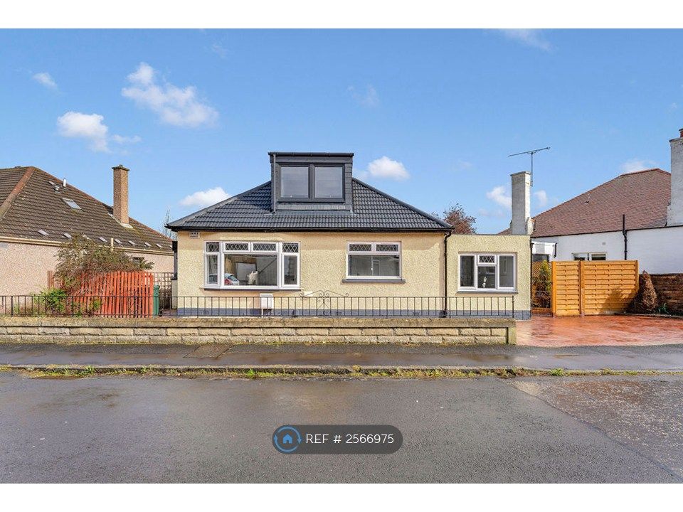 Property photo 3 of 17 Frontage