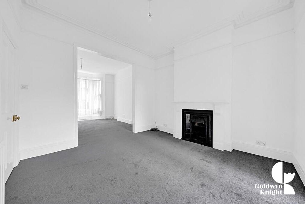 Property photo 1 of 9 Living Room