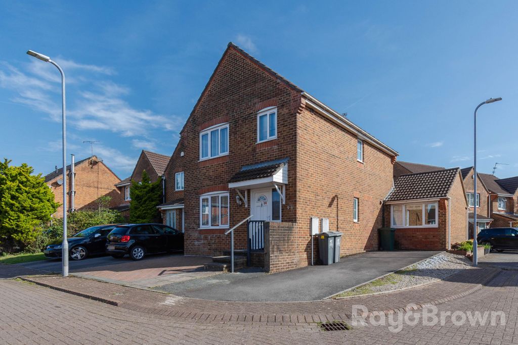 Property photo 1 of 45