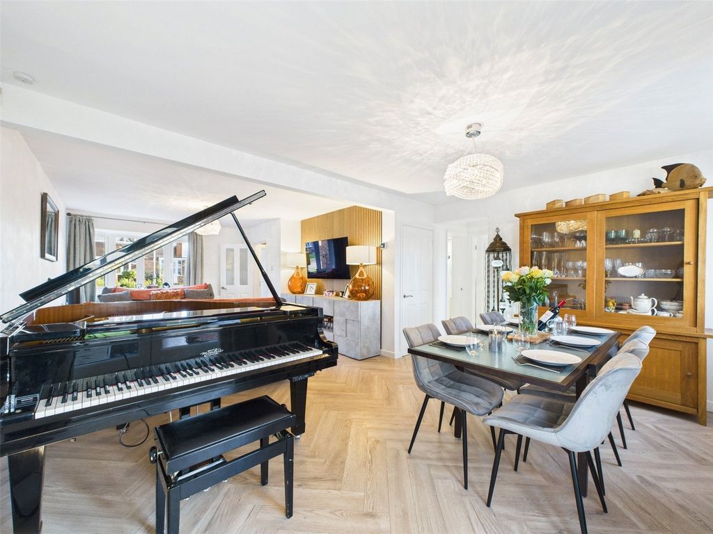 Property photo 3 of 18 Picture No. 14