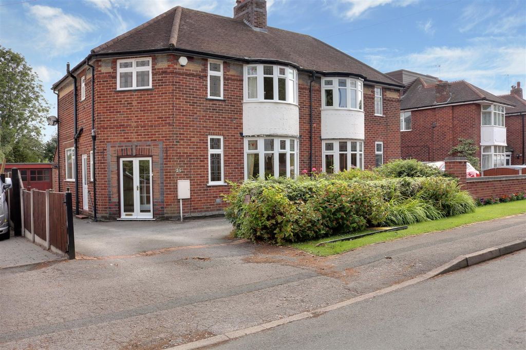 Property photo 1 of 11 25 The Plaisaunce 11.Jpg