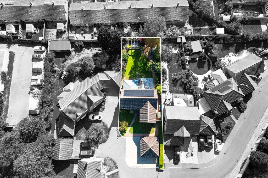 Property photo 2 of 27 4518843